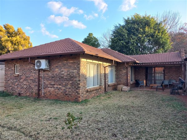 3 Bedroom House 3 Bedroom House