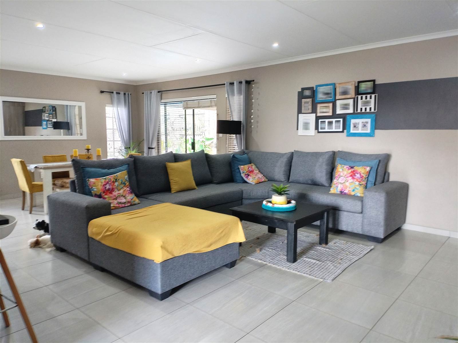 4 Bed House in Waterkloof East photo number 9