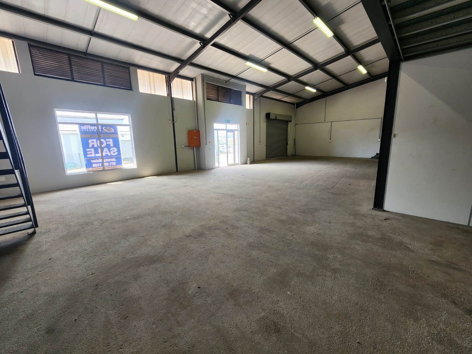 330  m² Commercial space in Mkondeni photo number 7