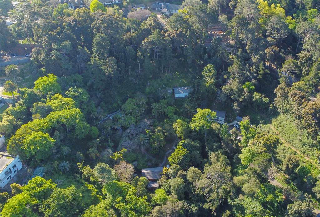 8 000 m² Land 8 000 m² Land