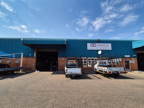 518 m² Industrial space 518 m² Industrial space