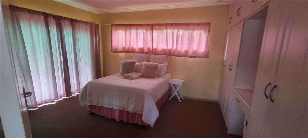 3 Bed House in Kokstad photo number 15
