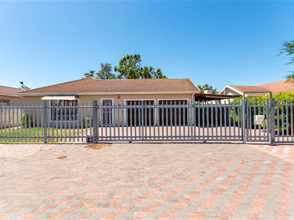 3 Bedroom House 3 Bedroom House