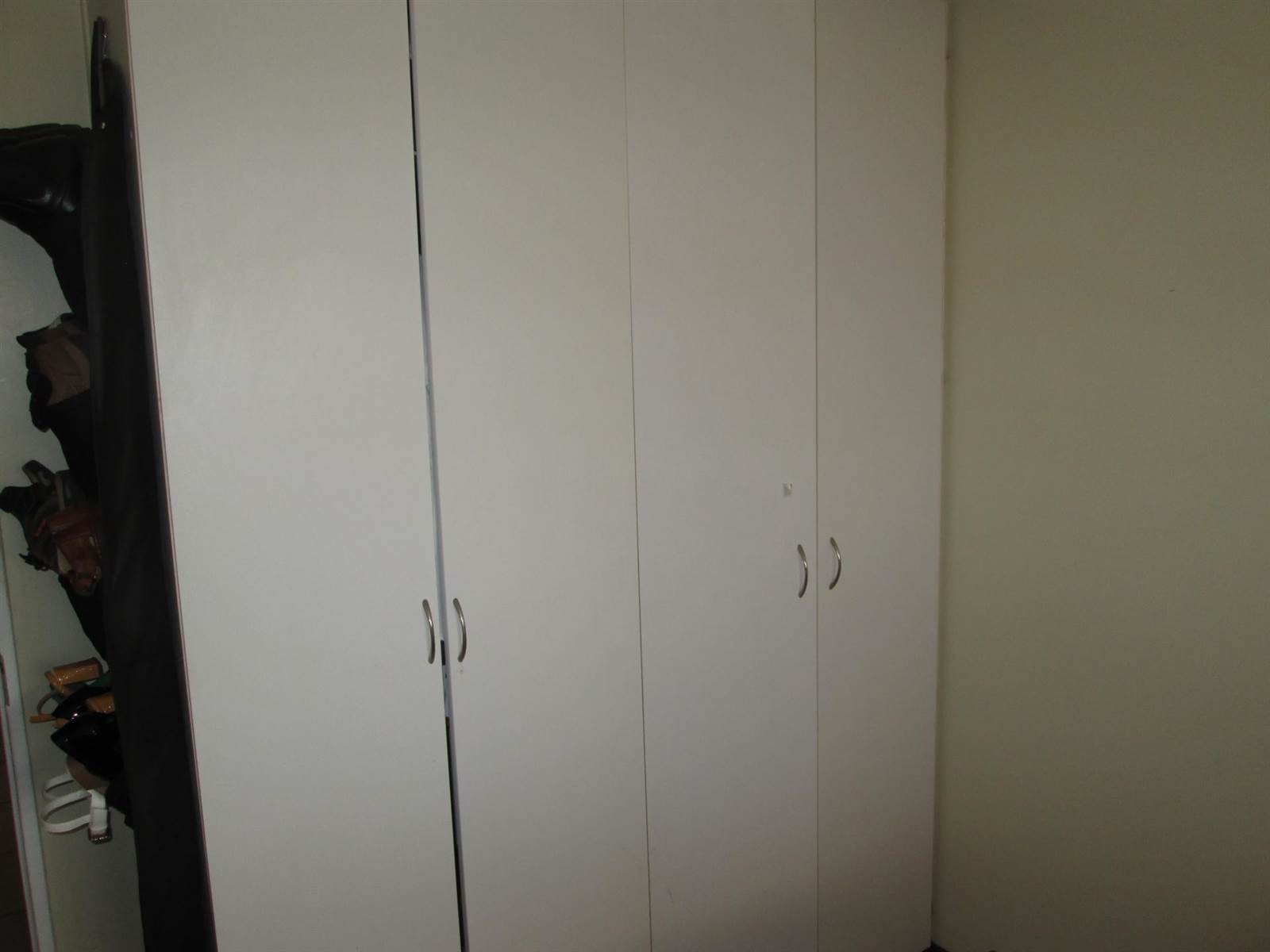 2 Bed Flat in Malmesbury photo number 6