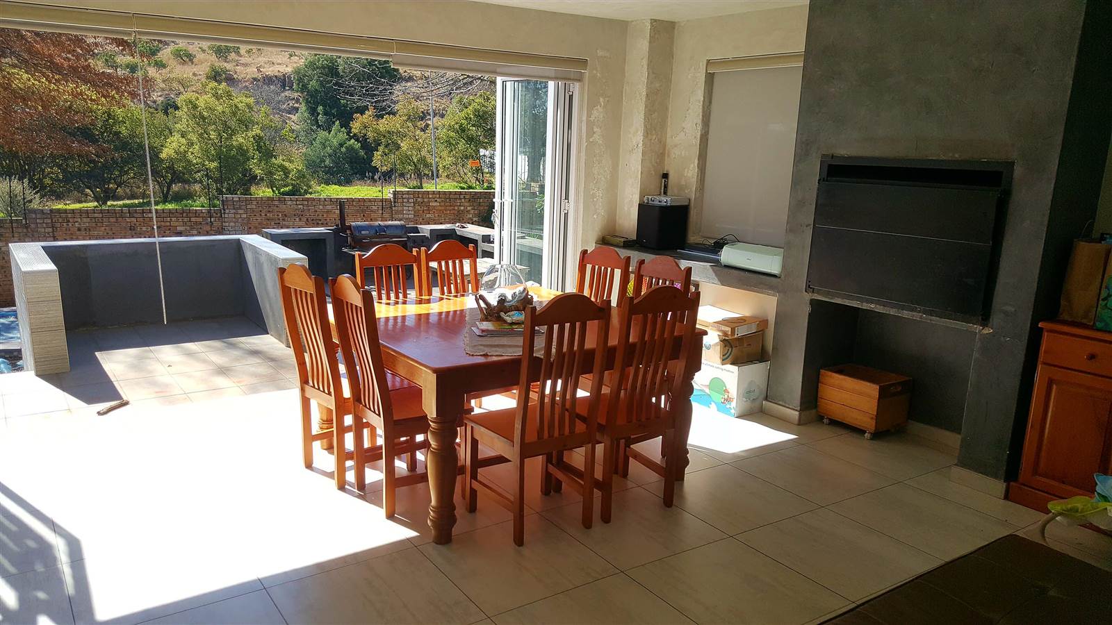 6 Bed House in Kloofendal photo number 2