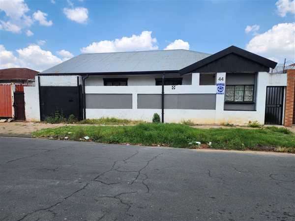 7 Bed House in Vrededorp