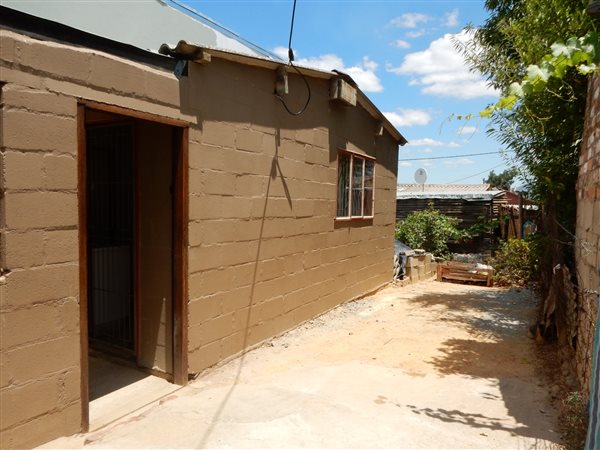 1 Bedroom House 1 Bedroom House