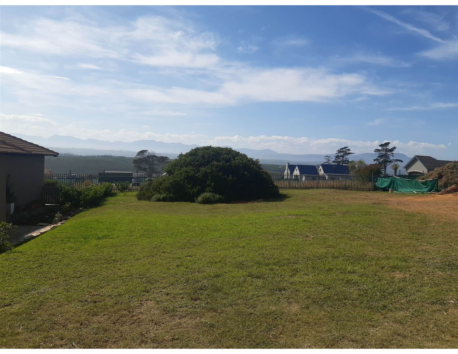 804 m² Land available in The Hill Estate photo number 3