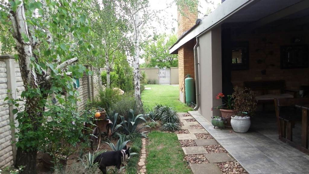 4 Bed House in Harrismith photo number 28