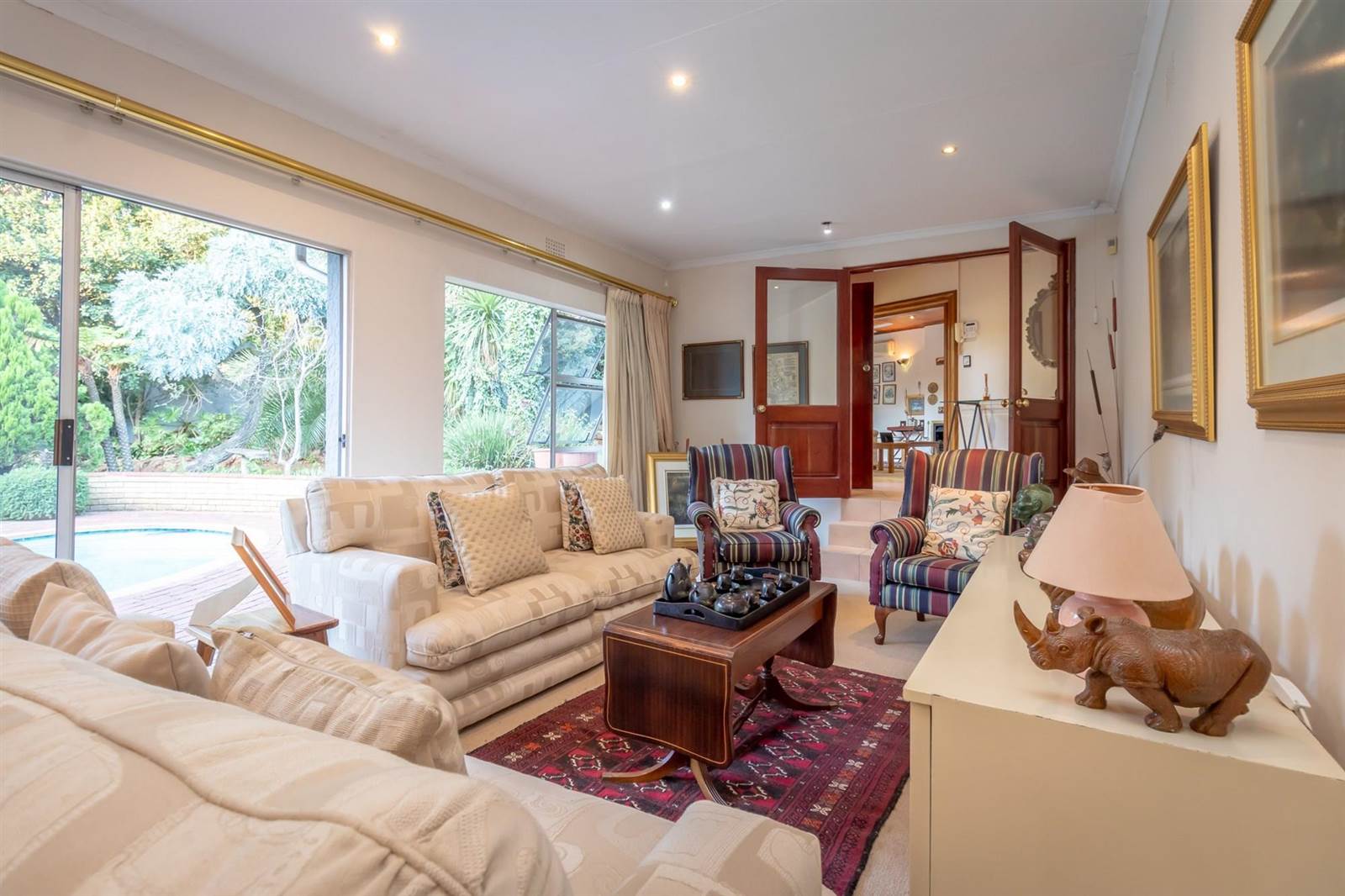 3 Bed House in Constantia Kloof photo number 7