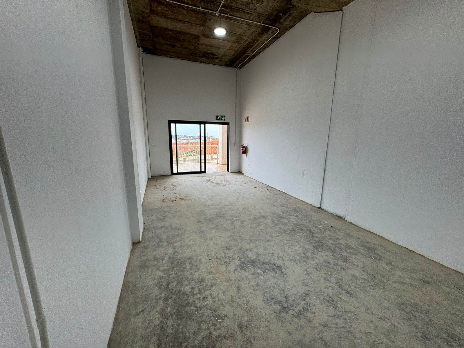 34.4  m² Commercial space in Wynberg photo number 15