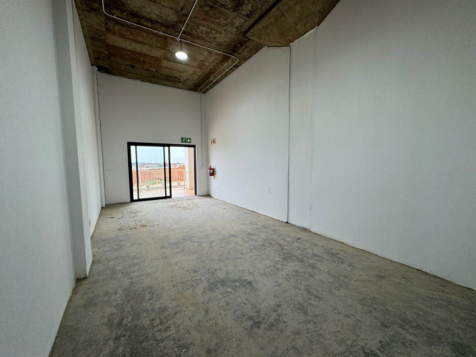 34.4  m² Commercial space in Wynberg photo number 13