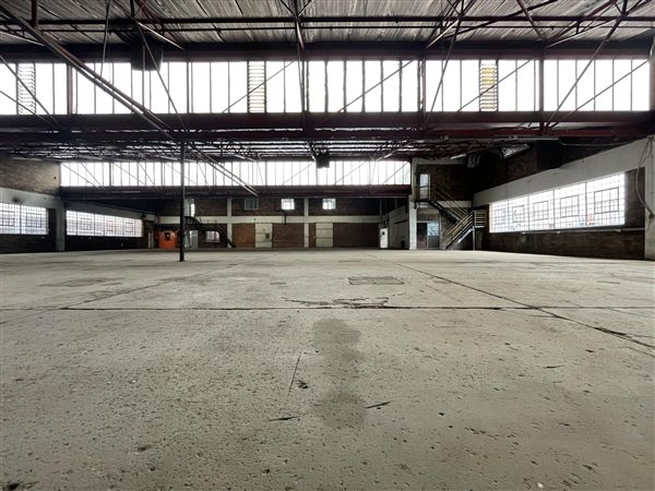 1 554  m² Industrial space