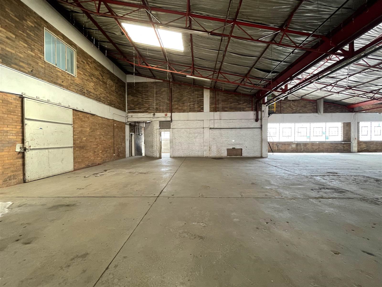1554  m² Industrial space in Benrose photo number 26