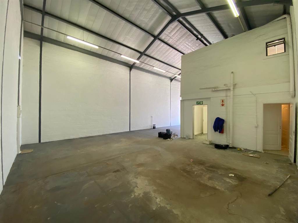 204  m² Industrial space in Montague Gardens photo number 5