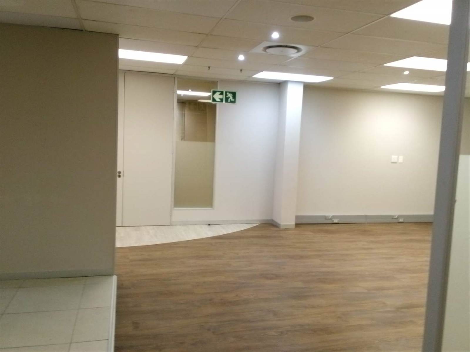 257  m² Office Space in Tokai photo number 8