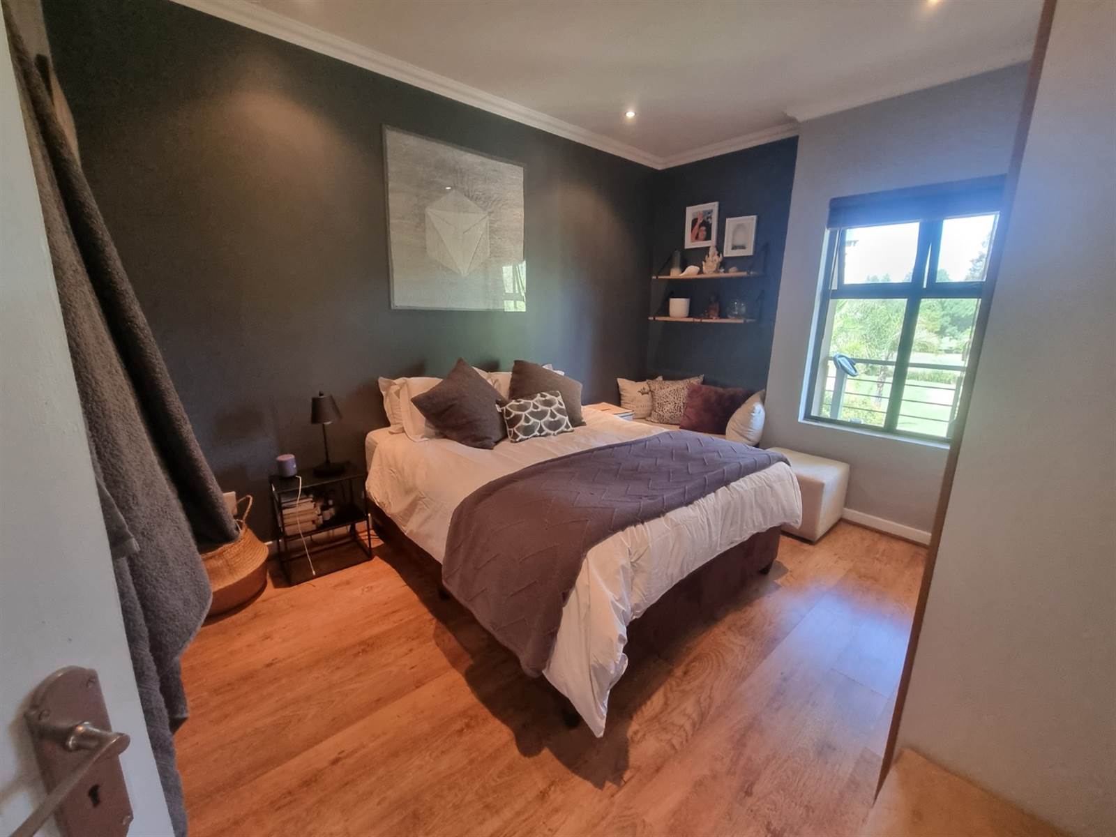1 Bed Apartment in Zwartkop Golf Estate photo number 11