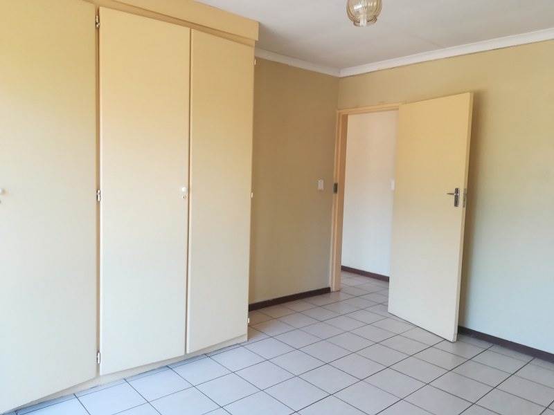 2 Bed Apartment in Doornpoort and surrounds photo number 22