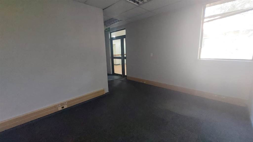 189  m² Commercial space in Lyttelton Manor photo number 6