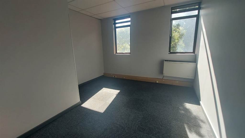 189  m² Commercial space in Lyttelton Manor photo number 11