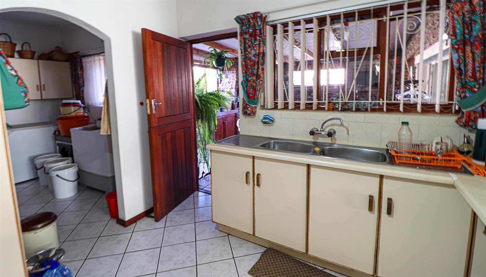 3 Bed House in Ladismith photo number 8