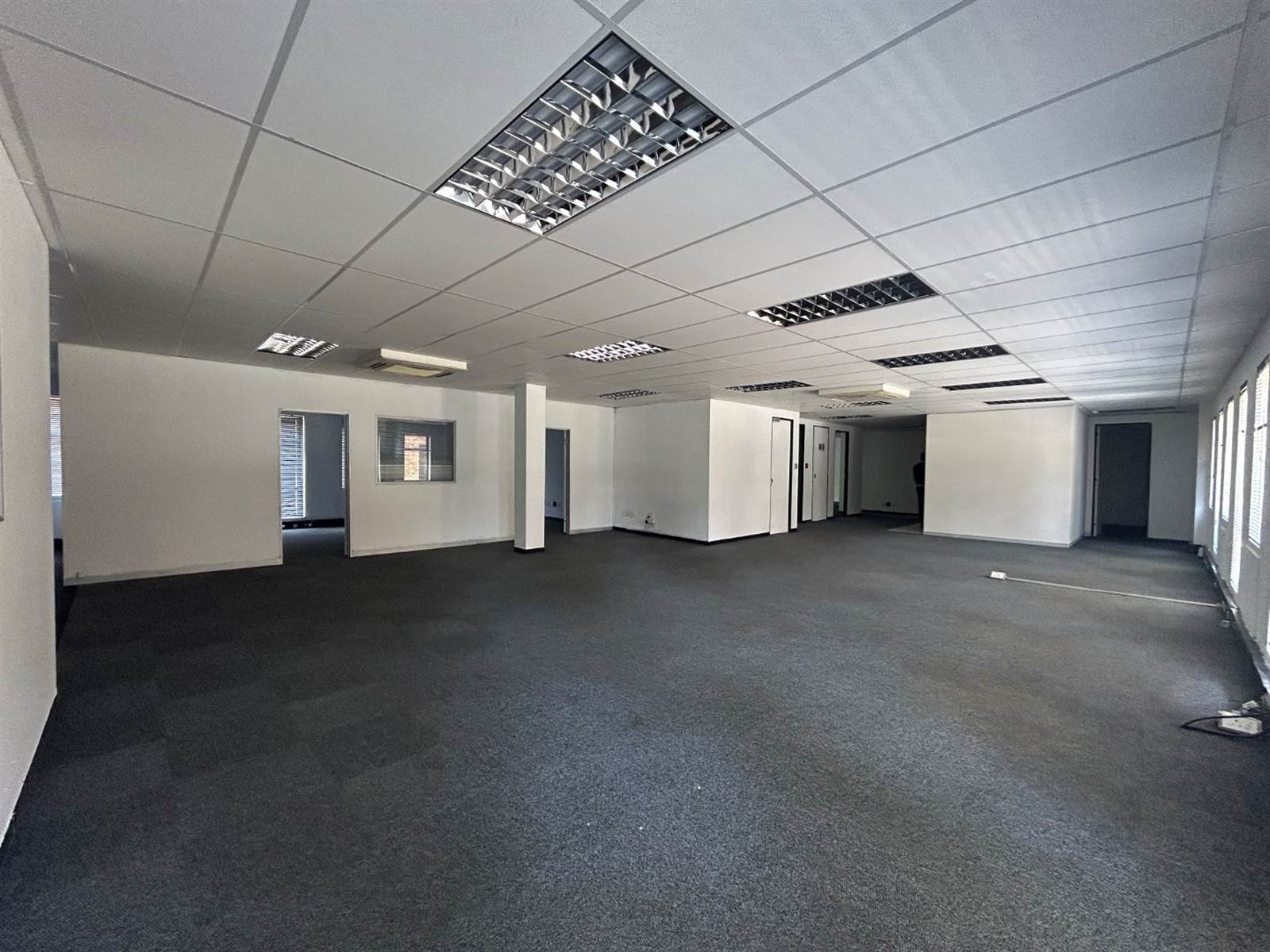 336  m² Office Space in Eastgate photo number 11