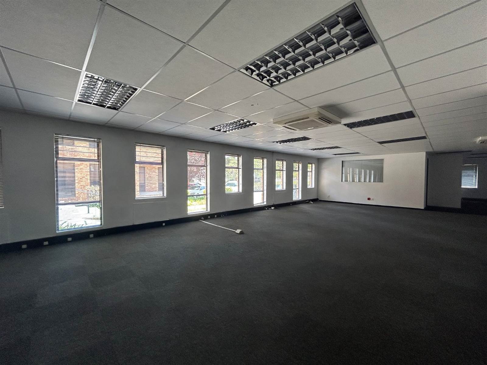 336  m² Office Space in Eastgate photo number 8