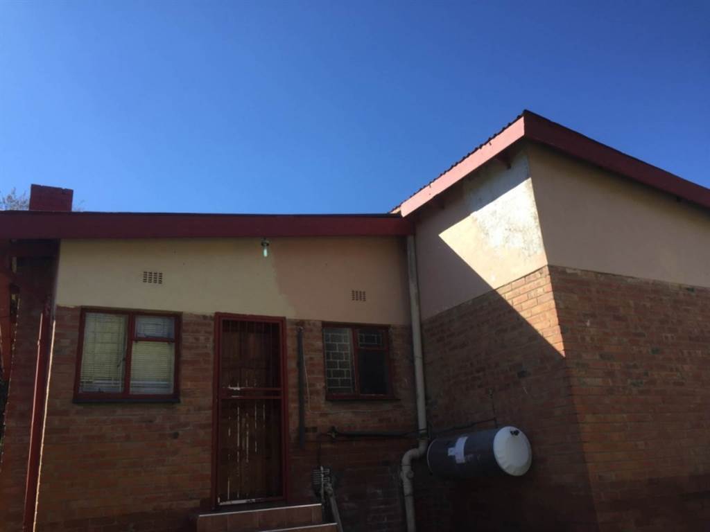 2 Bed House in Ficksburg photo number 1