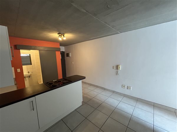 1 Bed Apartment in Wynberg