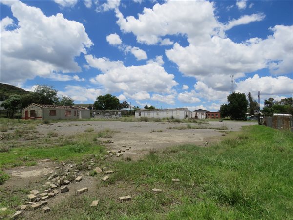7203 m² Land available in Harrismith