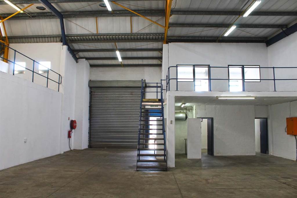 350  m² Industrial space in Red Hill photo number 5