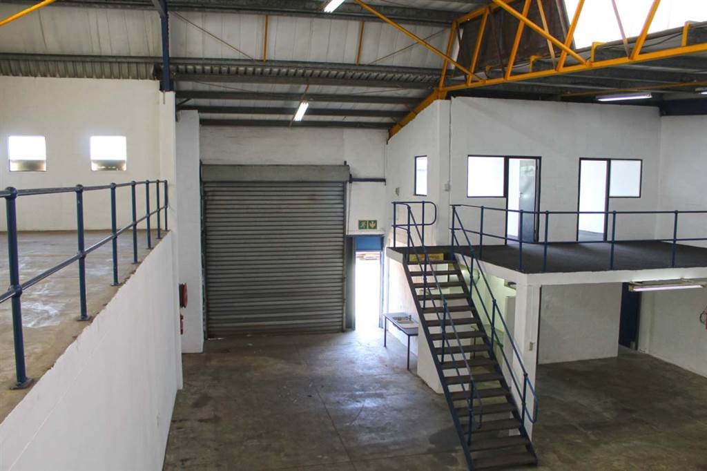 350  m² Industrial space in Red Hill photo number 8