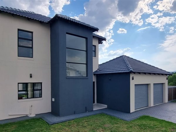 3 Bedroom House 3 Bedroom House