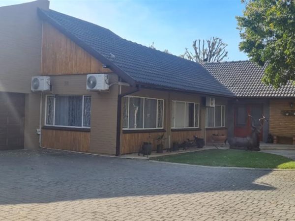 3 Bed House in Naudeville