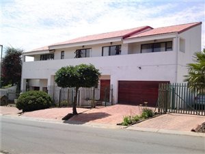 3 Bed House in Bassonia