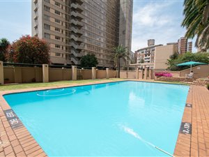 2 Bed Apartment in Parktown