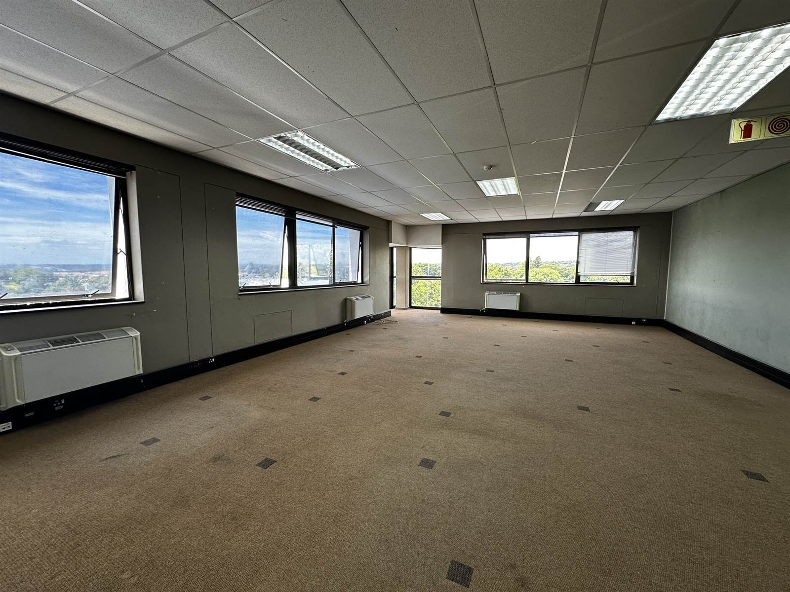 400  m² Commercial space in Rivonia photo number 7