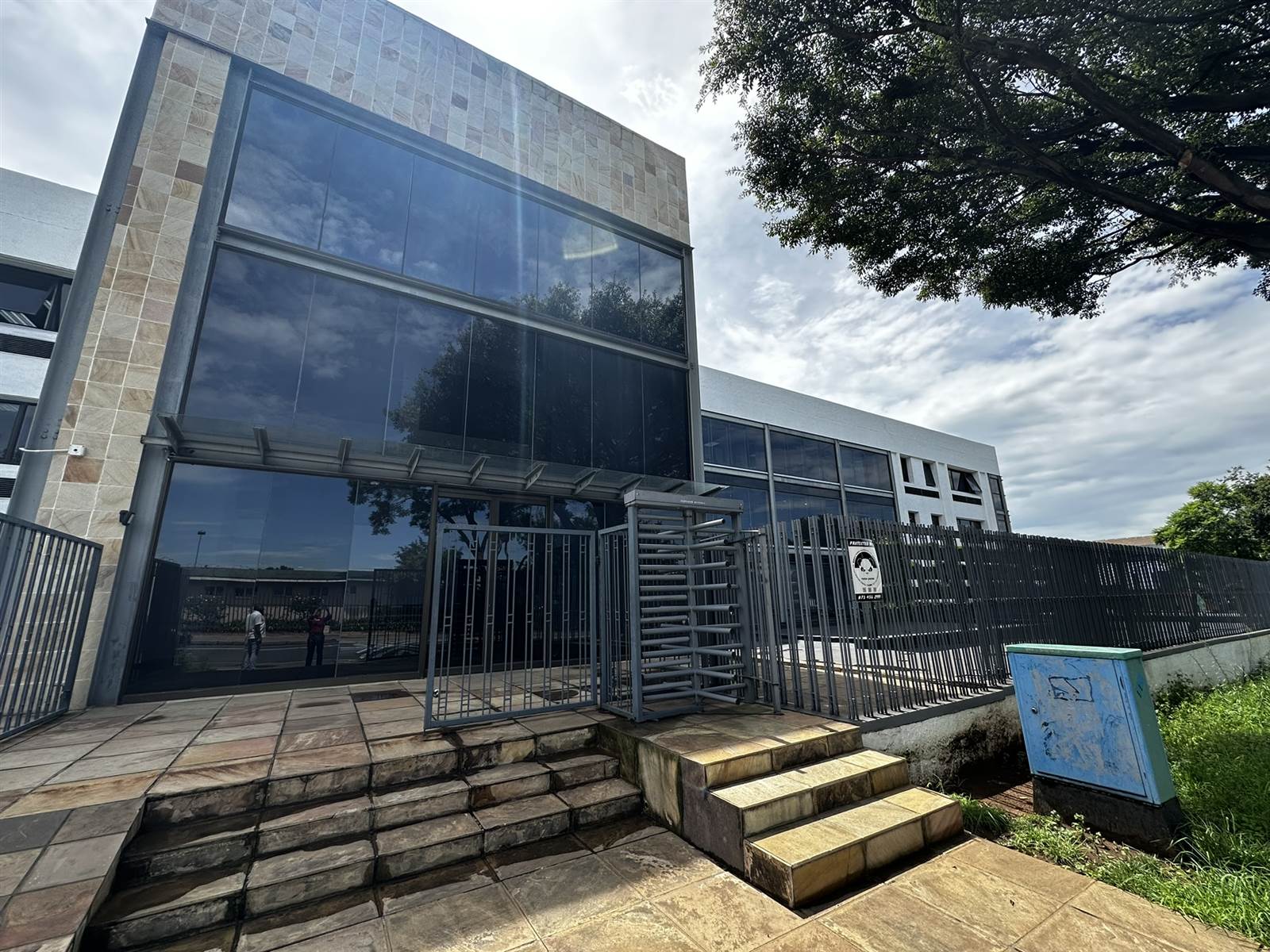 400  m² Commercial space in Rivonia photo number 10