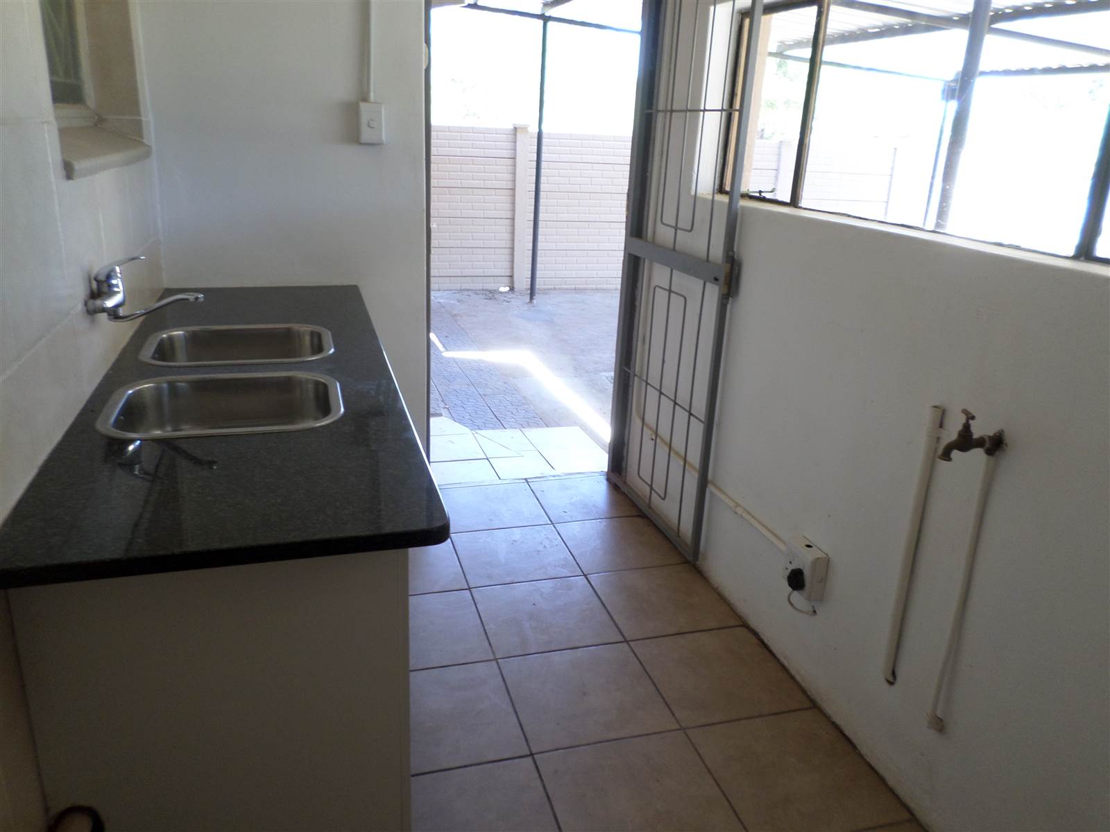 4 Bed House in Ventersdorp photo number 10