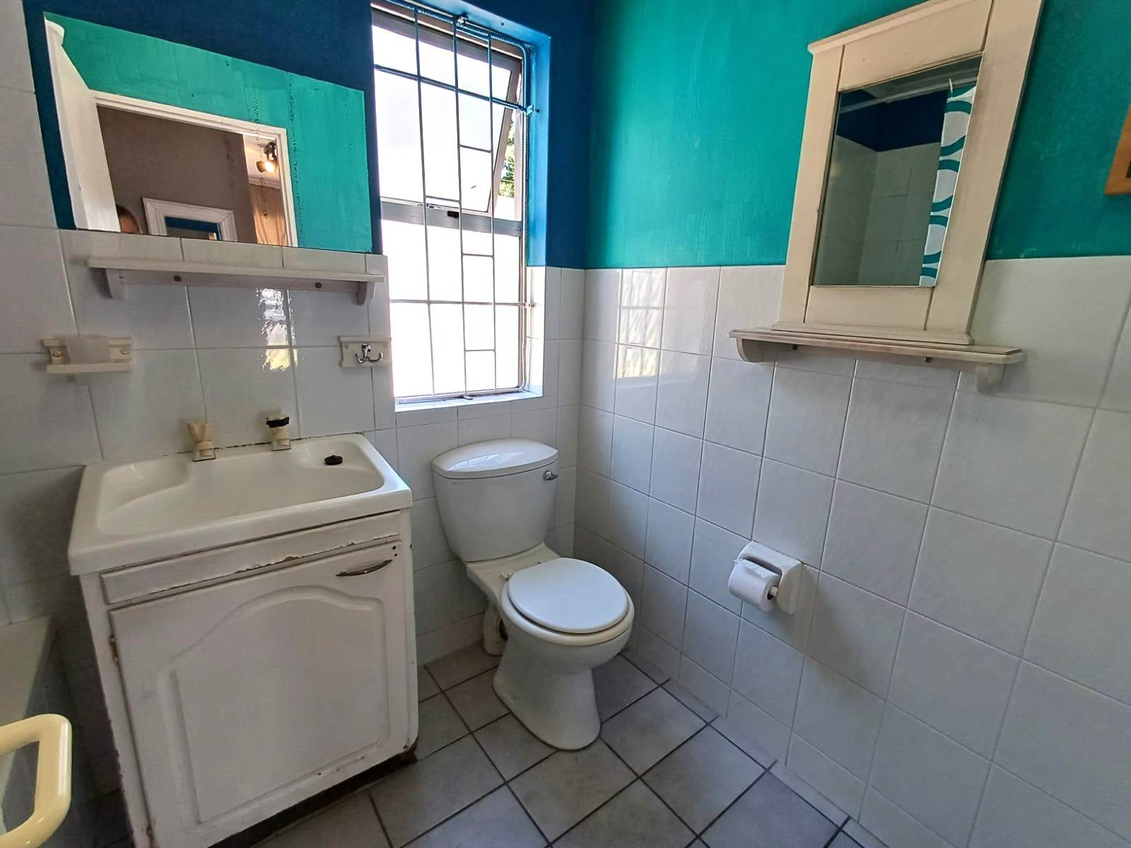 1 Bed Apartment in Milnerton Central photo number 12