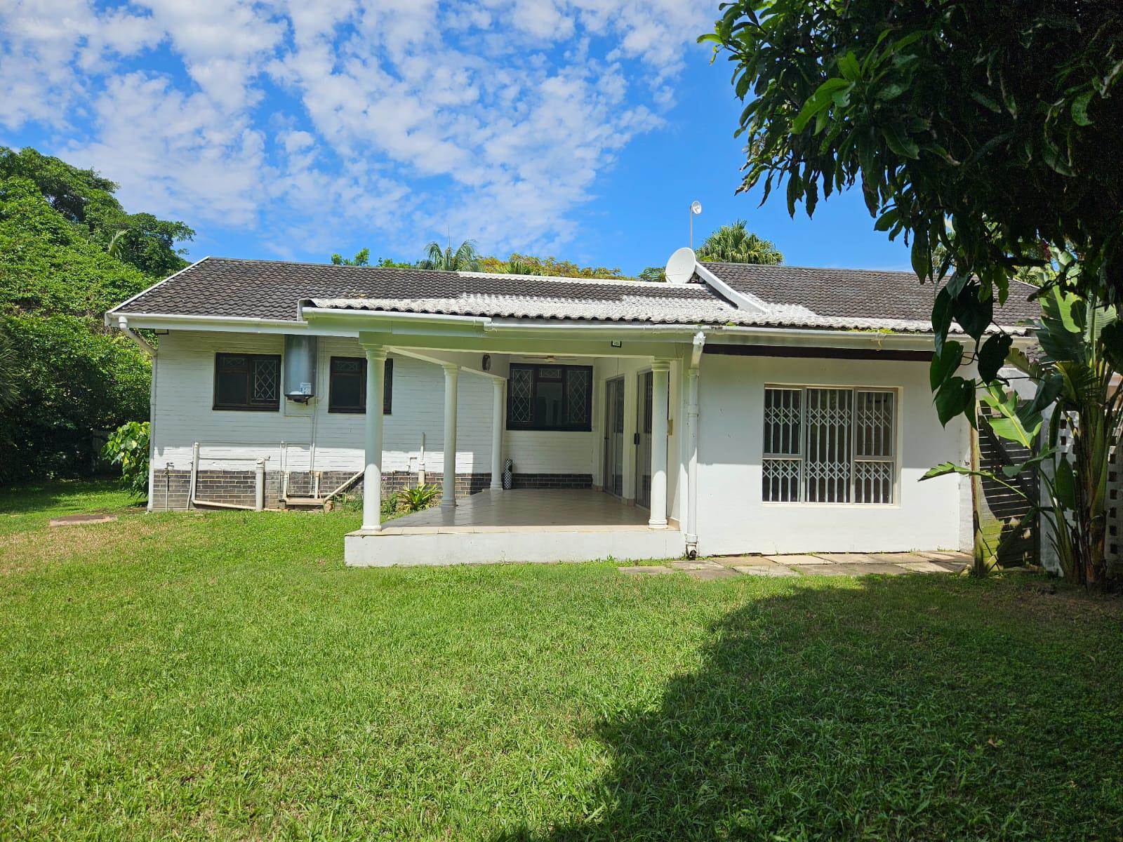 4 Bed House in Blythedale Beach photo number 18