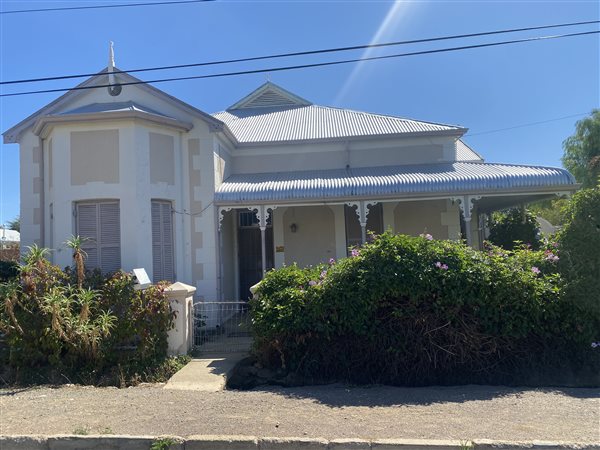 3 Bedroom House 3 Bedroom House