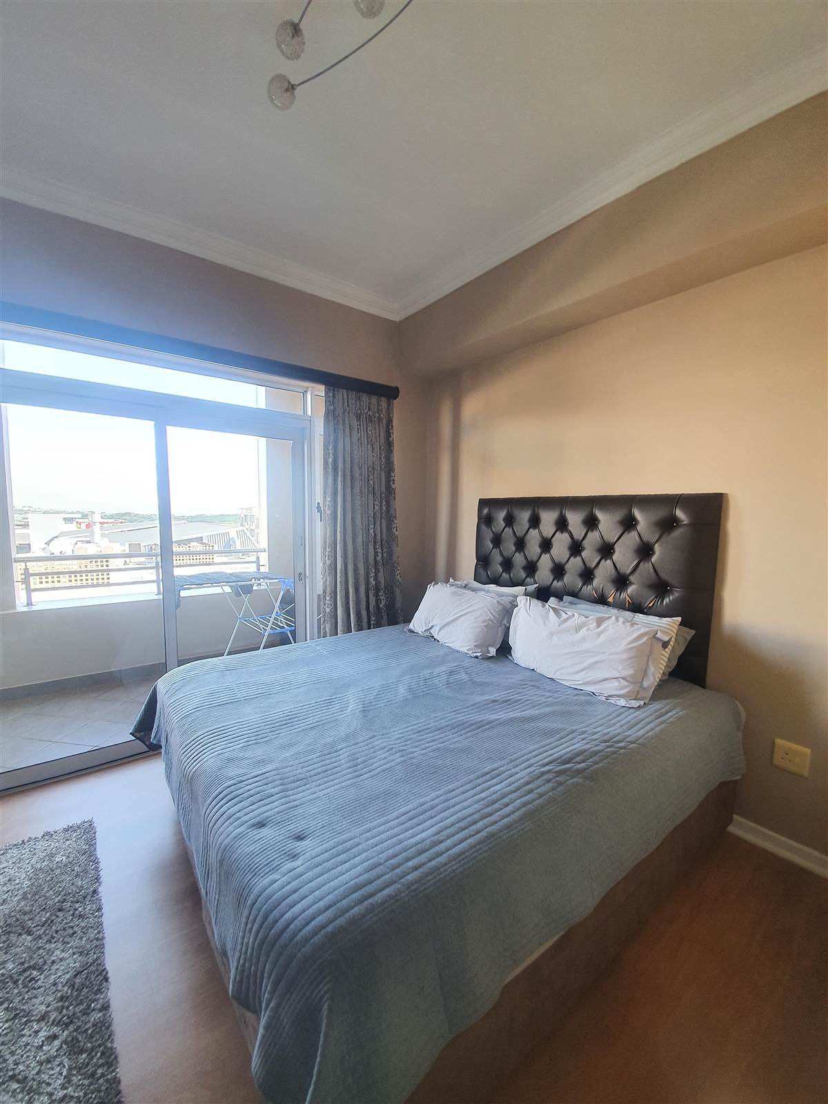 2 Bed Flat in Umhlanga Rocks photo number 8