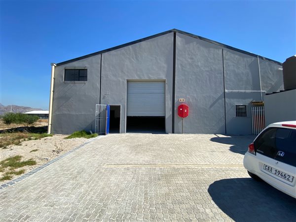 170 m² Industrial space 170 m² Industrial space