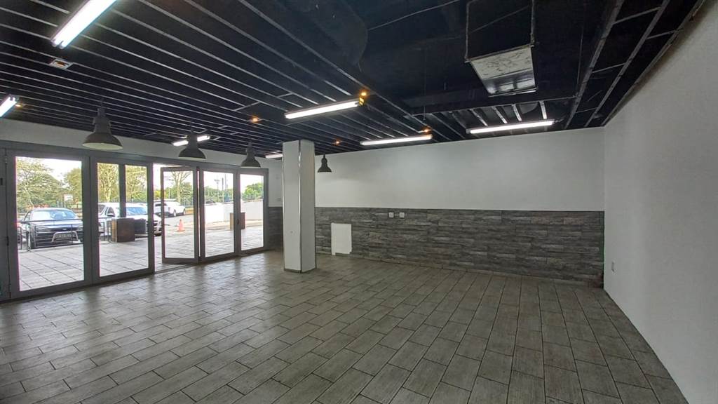 109  m² Commercial space in Lynnwood Ridge photo number 3
