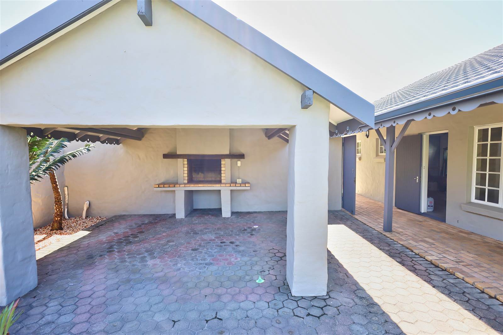 5 Bed House in Stilbaai photo number 6