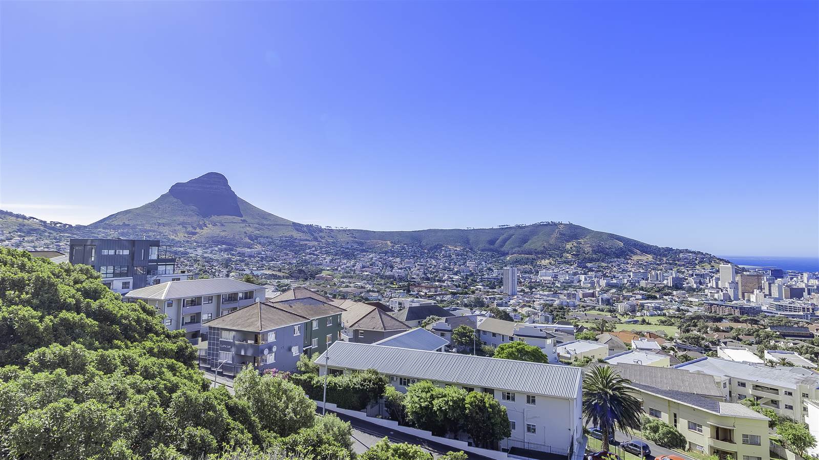 3 Bed Apartment in Vredehoek photo number 13