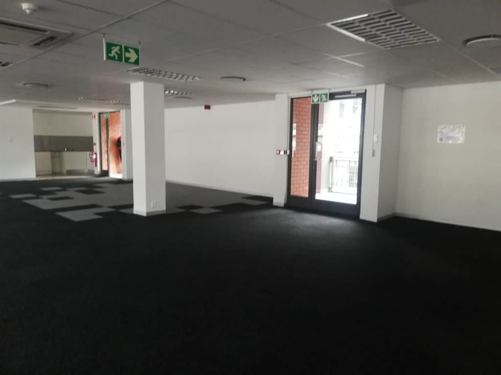 262  m² Office Space in Woodstock photo number 14
