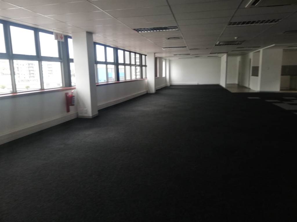 262  m² Office Space in Woodstock photo number 15