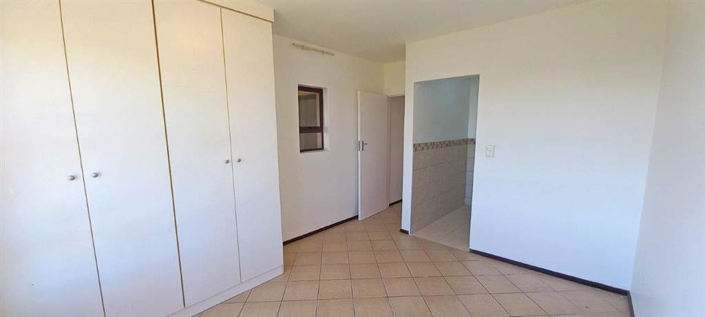 2 Bed Apartment in Sunnyrock photo number 5